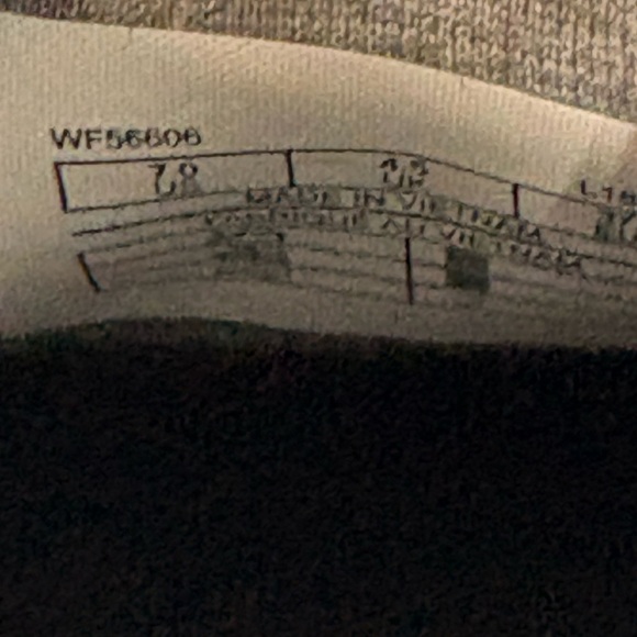 Classic Black and White Women's Sneakers - Picture 8 of 9